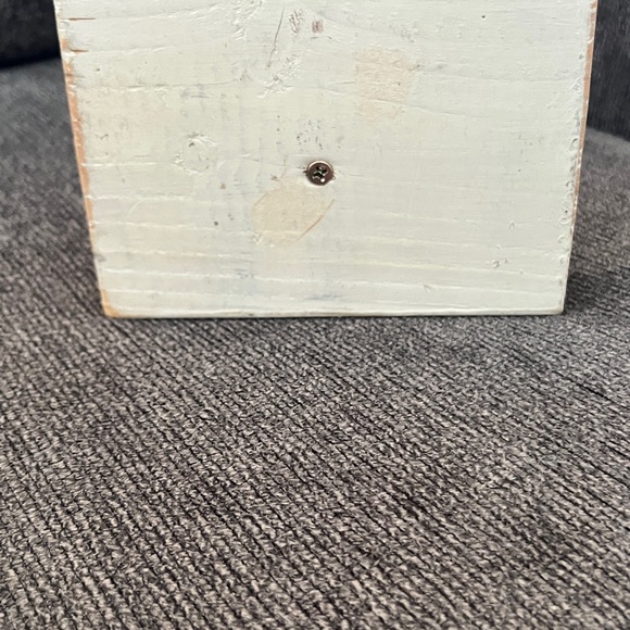 Pura Vida hand-made Wooden Tree Display - Picture 3 of 3